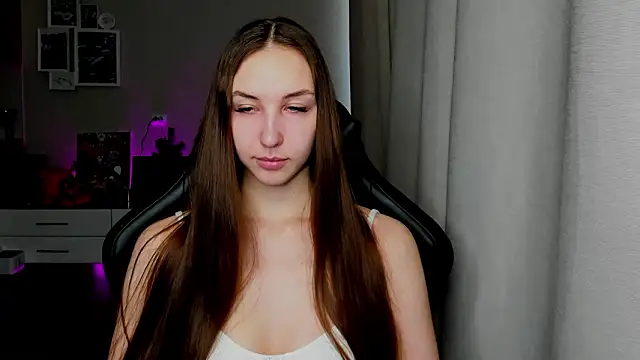 Snapshot of Sm0ly chatting on 2, 4, 2026 Sm0ly online show from 2, 4, 2026