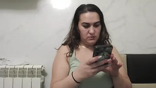 Snapshot of milfmomxx chatting on 26, 2, 2025 milfmomxx online show from 26, 2, 2025