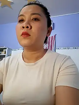 Snapshot of Benlla2802 chatting on 11, 12, 2024 Benlla2802 online show from 11, 12, 2024