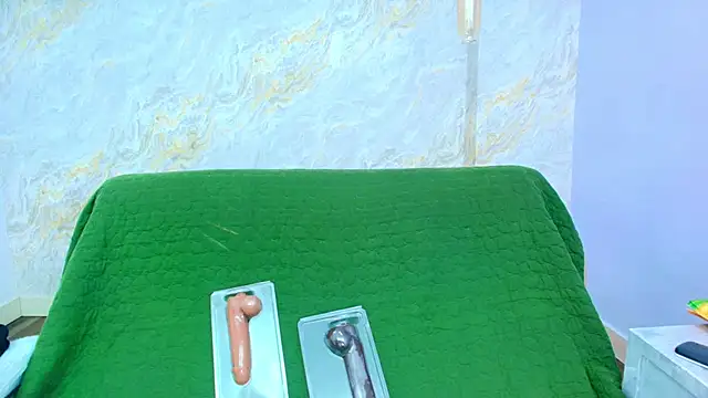 Mia candy 0 online show from 27, 11, 2025