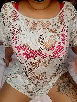 Wild wifey online show from 13, 10, 2025