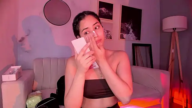 lara madisson online show from 18, 2, 2026