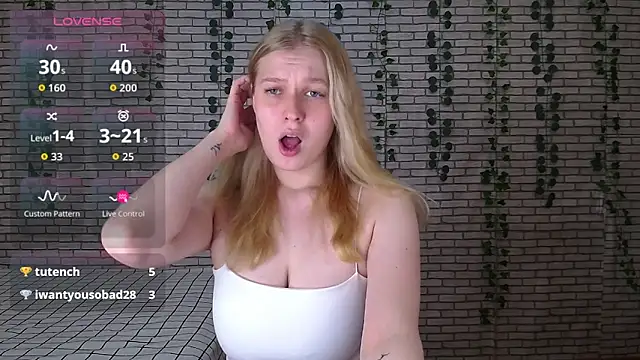 EmiliaDuchess online show from 10, 9, 2025