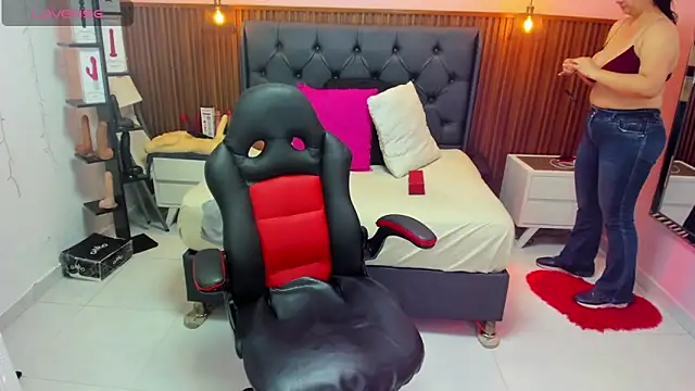 Snapshot of MEYLAGIA chatting on 28, 4, 2026 MEYLAGIA online show from 28, 4, 2026