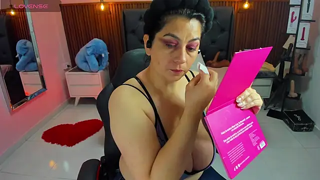 Snapshot of MEYLAGIA chatting on 2, 5, 2026 MEYLAGIA online show from 2, 5, 2026