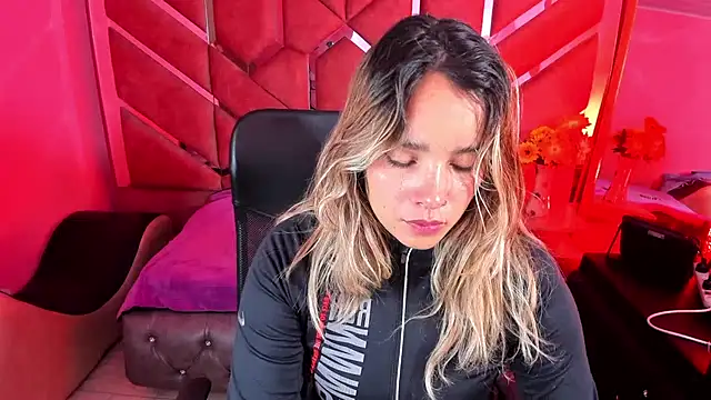 Olivia Fox69 online show from 7, 11, 2025