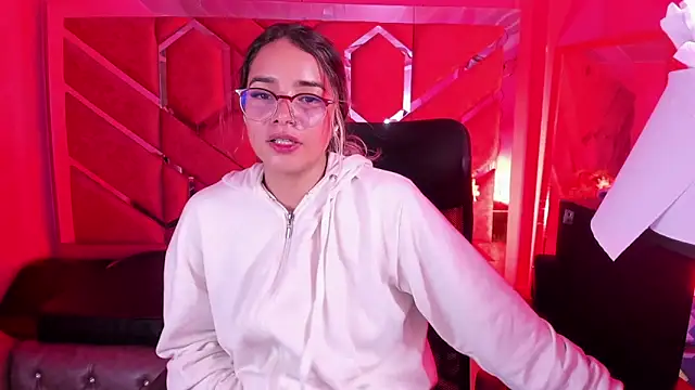 Olivia Fox69 online show from 3, 3, 2026