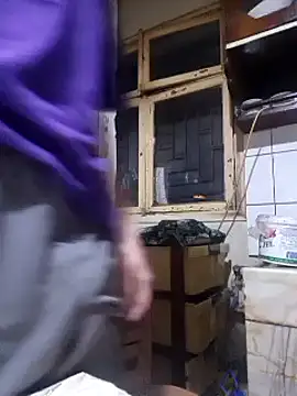 Snapshot of Franso13 chatting on 28, 2, 2025 Franso13 online show from 28, 2, 2025