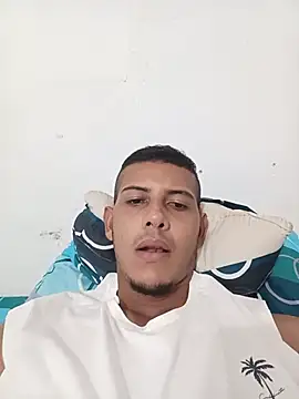 Snapshot of Andres0908Lp chatting on 7, 7, 2026 Andres0908Lp online show from 7, 7, 2026