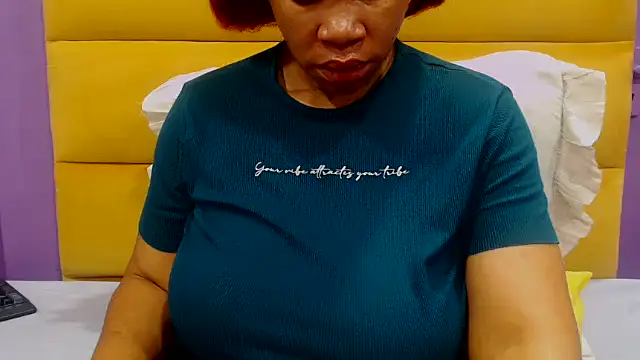 YELLOWBUSTYMELLONS online show from 11, 9, 2025