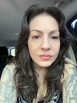Snapshot of BeautifulMesss chatting on 24, 4, 2026 BeautifulMesss online show from 24, 4, 2026