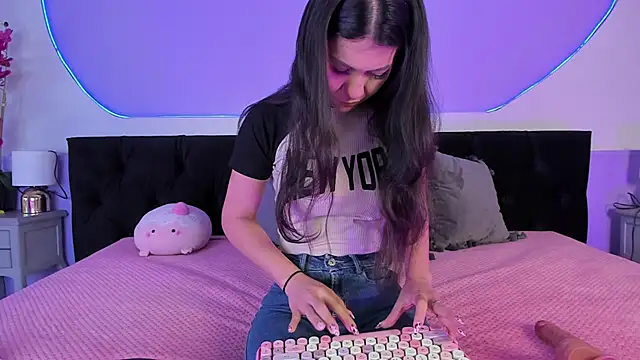 Julieta Cortes   online show from 20, 10, 2025