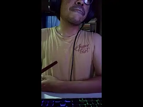 cloudyth1994 online show from 4, 8, 2026