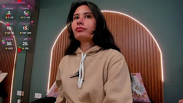 NayeCloud online show from 30, 10, 2025