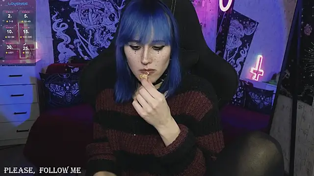 little Elika online show from 3, 12, 2024