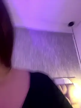 Sabrina Lennox online show from 10, 1, 2026