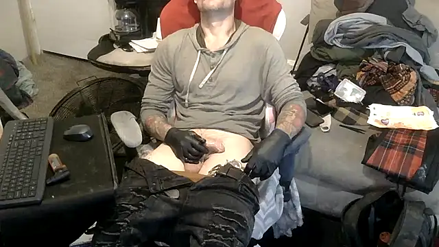 TheOneYouLove69 online show from 4, 2, 2026