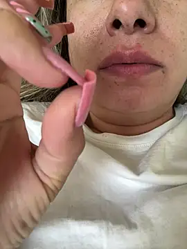 xLadyScarlettx online show from 16, 2, 2025