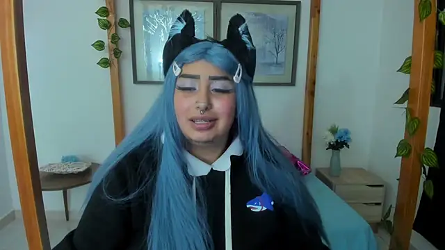 lussyevans24 online show from 21, 3, 2025