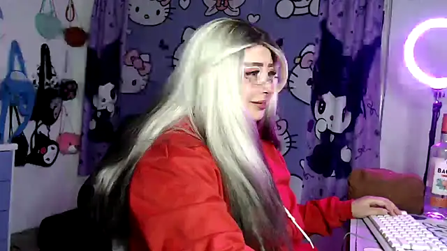 lussyevans24 online show from 17, 4, 2026