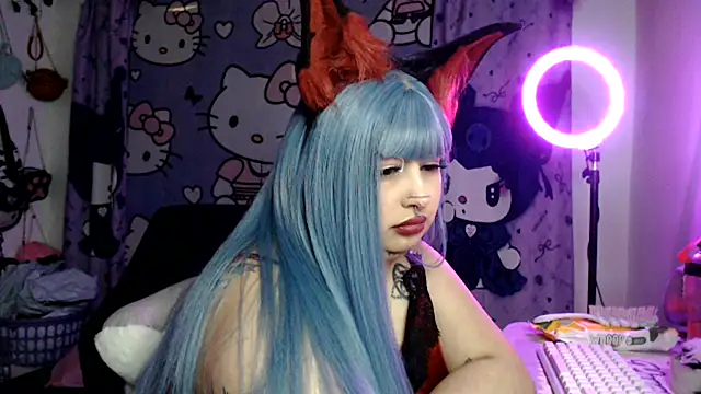 Snapshot of lussyevans24 chatting on 16, 6, 2026 lussyevans24 online show from 16, 6, 2026