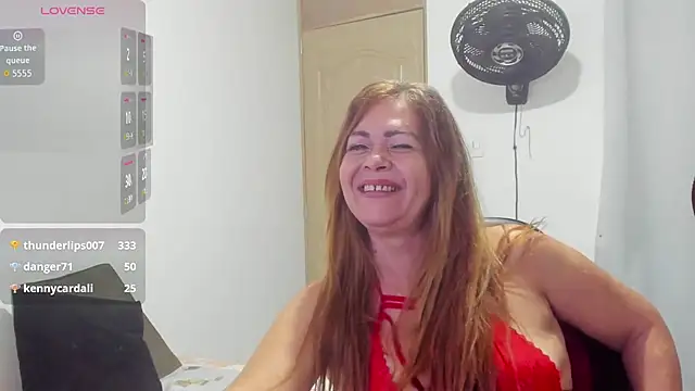 Snapshot of Sanddi_milff chatting on 2, 11, 2025 Sanddi milff online show from 2, 11, 2025