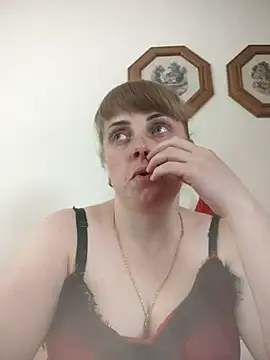 Snapshot of CoddessCrystal chatting on 31, 5, 2026 CoddessCrystal online show from 31, 5, 2026
