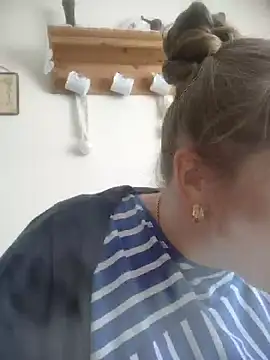 Snapshot of CoddessCrystal chatting on 11, 6, 2026 CoddessCrystal online show from 11, 6, 2026
