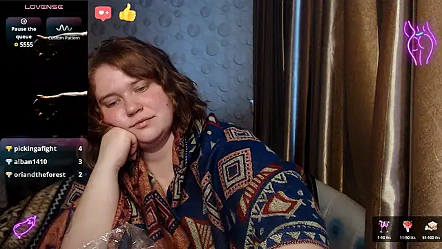 Snapshot of daisy_low chatting on 24, 2, 2025 daisy low online show from 24, 2, 2025