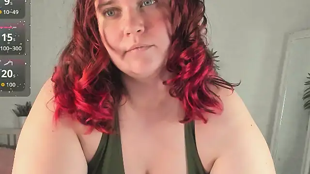 Snapshot of daisy_low chatting on 30, 11, 2025 daisy low online show from 30, 11, 2025