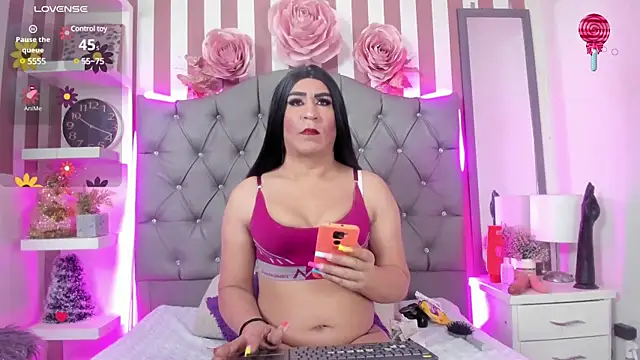 Natasha Hart online show from 13, 2, 2025