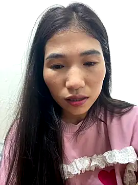 Snapshot of MinzHy chatting on 9, 11, 2025 MinzHy online show from 9, 11, 2025