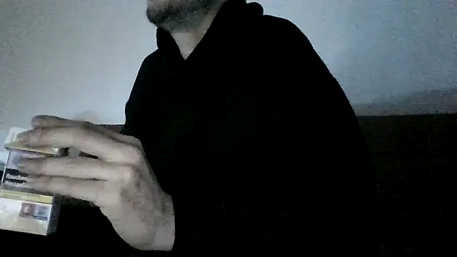 Snapshot of sekks_yes_sir chatting on 15, 12, 2024 sekks yes sir online show from 15, 12, 2024