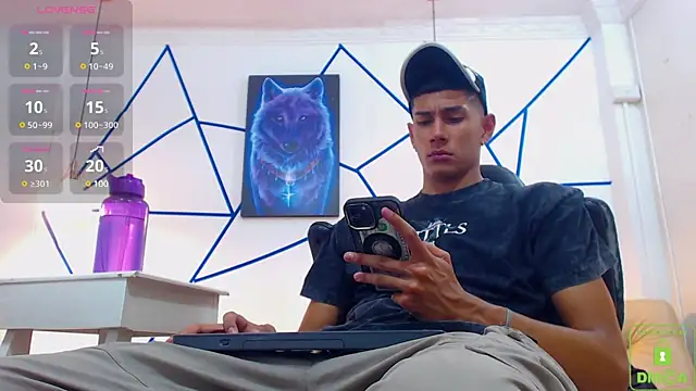 Snapshot of Valerio_20 chatting on 13, 12, 2024 Valerio 20 online show from 13, 12, 2024