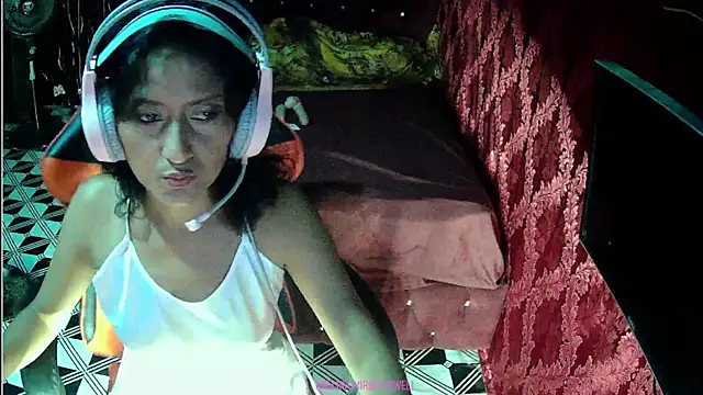 AdelinaMiran90 online show from 20, 2, 2025