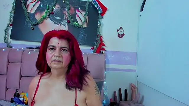 Snapshot of RoxetteMature chatting on 19, 12, 2025 RoxetteMature online show from 19, 12, 2025