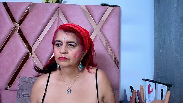 Snapshot of RoxetteMature chatting on 21, 6, 2026 RoxetteMature online show from 21, 6, 2026