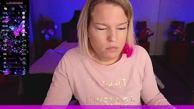 Snapshot of EVAshinyGIRL chatting on 13, 12, 2024 EVAshinyGIRL online show from 13, 12, 2024