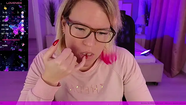 Snapshot of EVAshinyGIRL chatting on 12, 1, 2025 EVAshinyGIRL online show from 12, 1, 2025