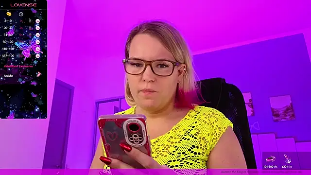 Snapshot of EVAshinyGIRL chatting on 27, 1, 2025 EVAshinyGIRL online show from 27, 1, 2025