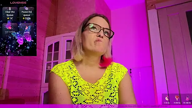 Snapshot of EVAshinyGIRL chatting on 6, 3, 2025 EVAshinyGIRL online show from 6, 3, 2025