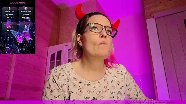 Snapshot of EVAshinyGIRL chatting on 9, 3, 2025 EVAshinyGIRL online show from 9, 3, 2025