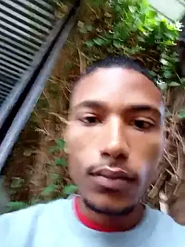 Snapshot of slimmydaddy69 chatting on 15, 3, 2026 slimmydaddy69 online show from 15, 3, 2026