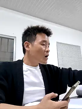 Snapshot of kisstoyousoon2024 chatting on 10, 9, 2025 kisstoyousoon2024 online show from 10, 9, 2025