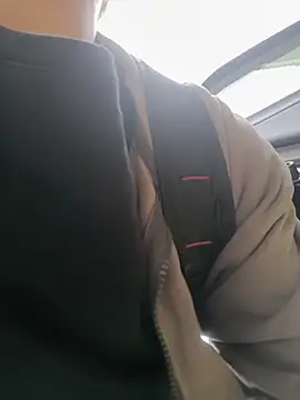 kisstoyousoon2024 online show from 6, 1, 2026