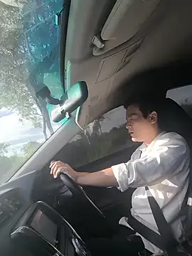 kisstoyousoon2024 online show from 7, 1, 2026