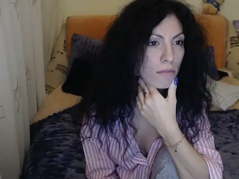 Emmatoo online show from 25, 11, 2025