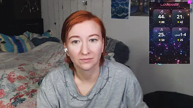 Snapshot of licentia__poetica chatting on 24, 12, 2024 licentia poetica online show from 24, 12, 2024