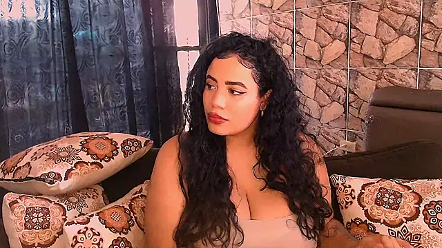 Emmacamille online show from 27, 2, 2025