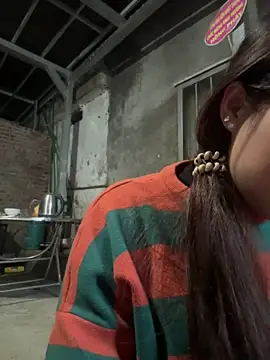 Hellen 111 online show from 14, 1, 2025